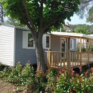 Camping Camping éléphant Titania, Saint-Raphaël